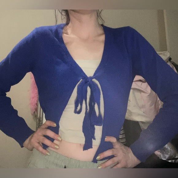 cashmere tie up shirt - Picture 1 of 3